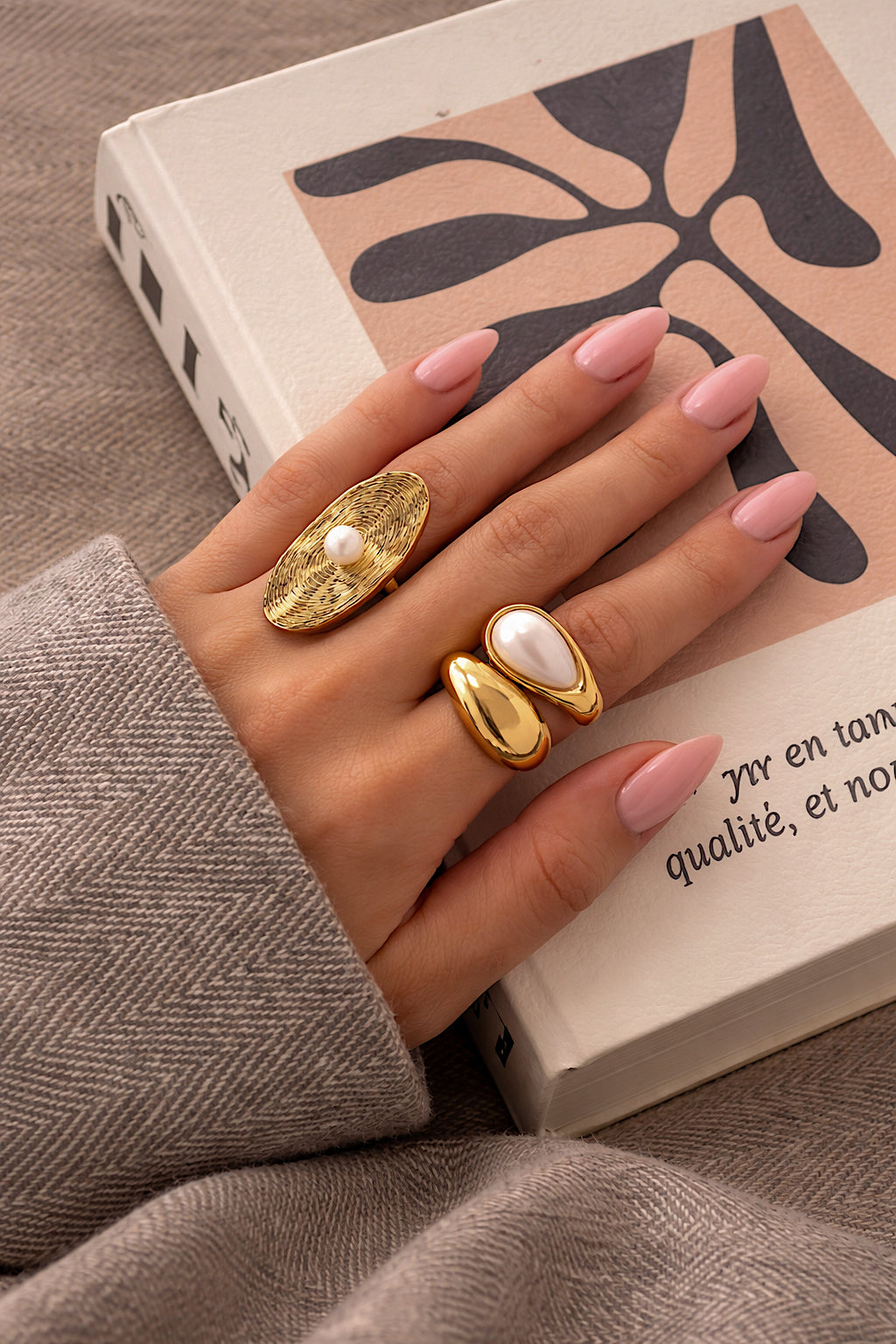 Iris Pearl Ring