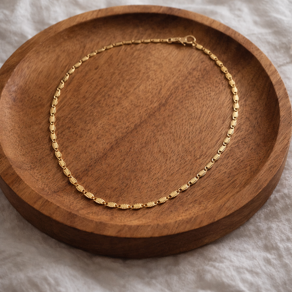 Lili Chain Necklace