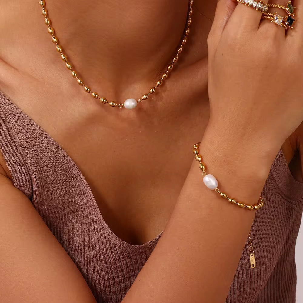 Serena Perl Necklace