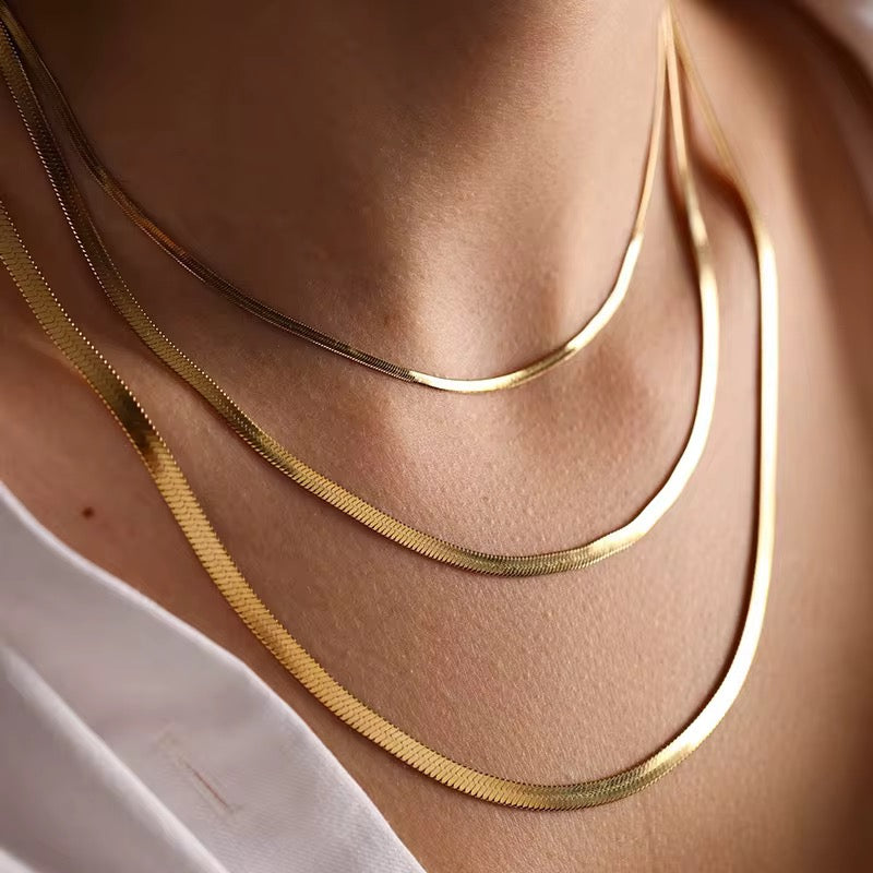 Nova Herringbone Necklace