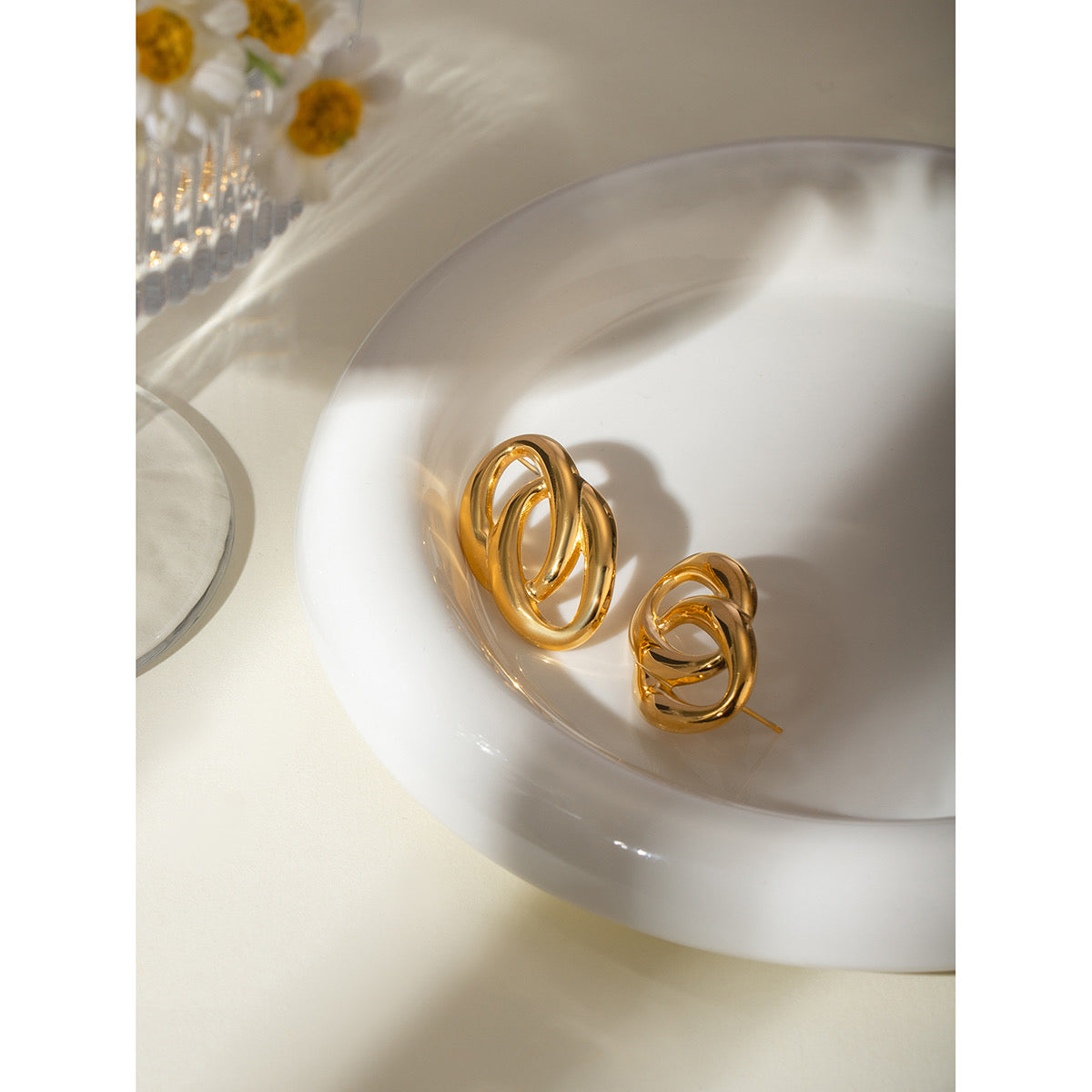 Shay Stud Earrings