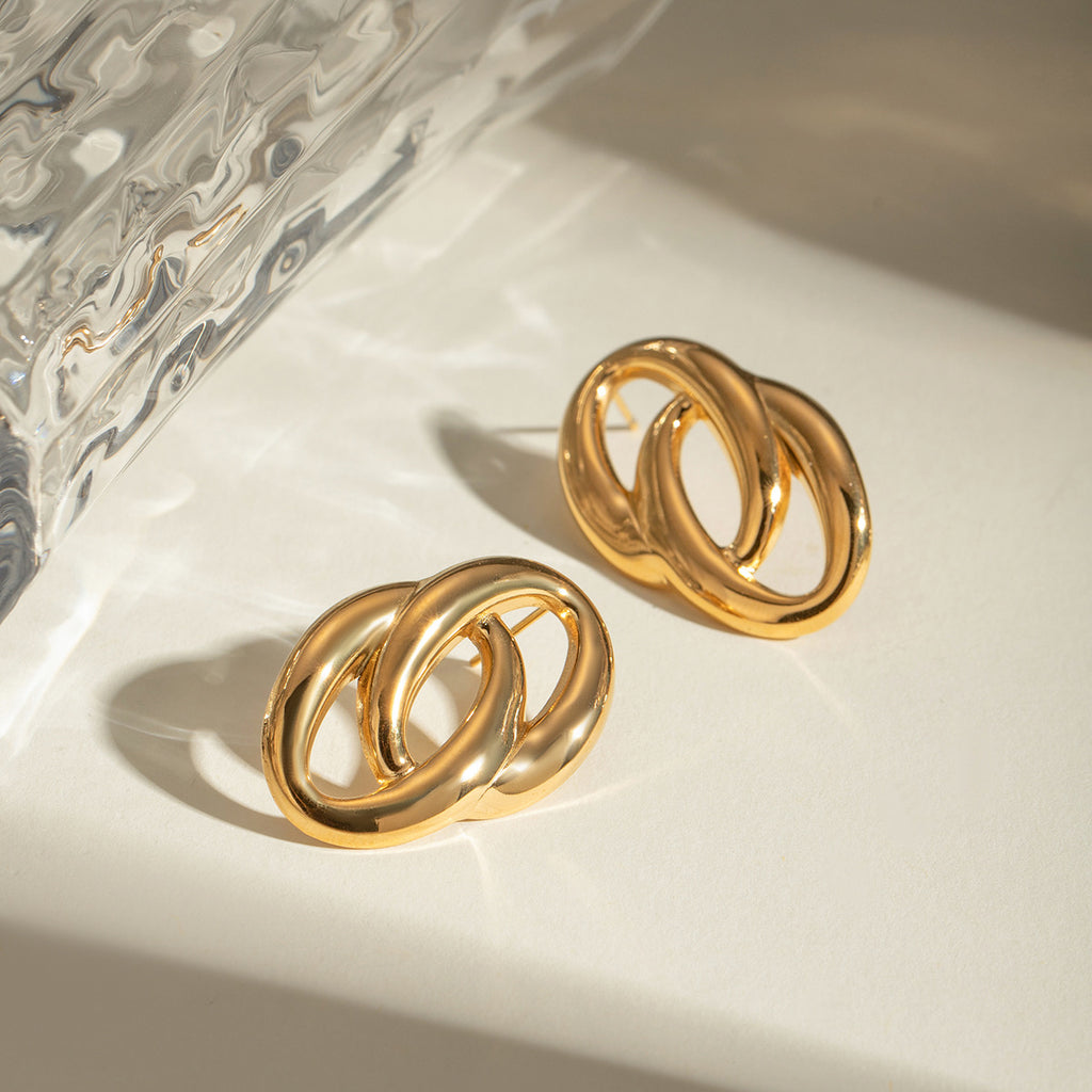 Shay Stud Earrings